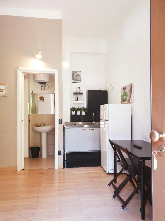 Cosy Lägenhet Milano Exteriör bild