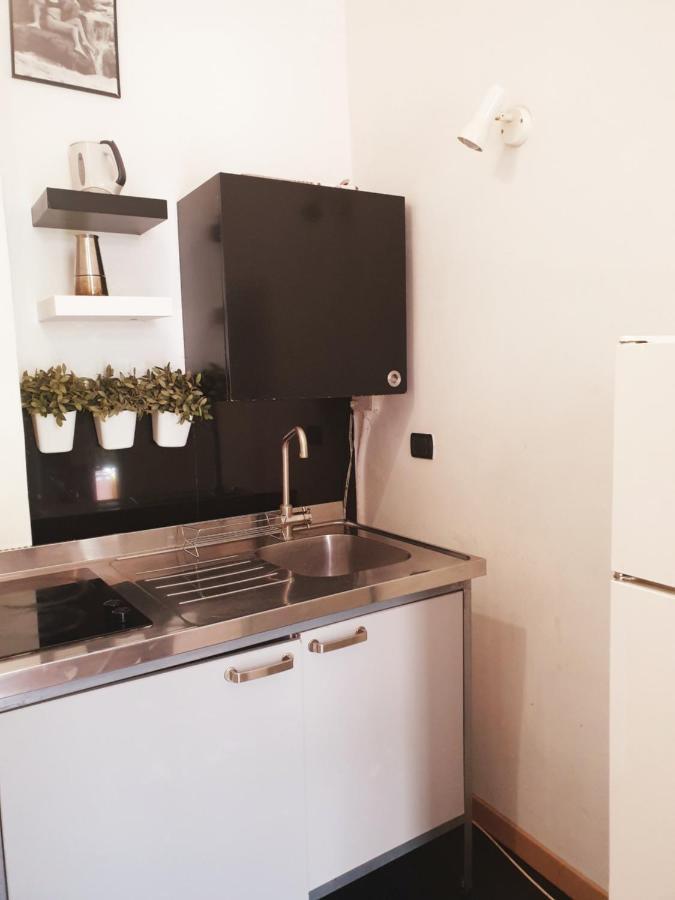 Cosy Lägenhet Milano Exteriör bild